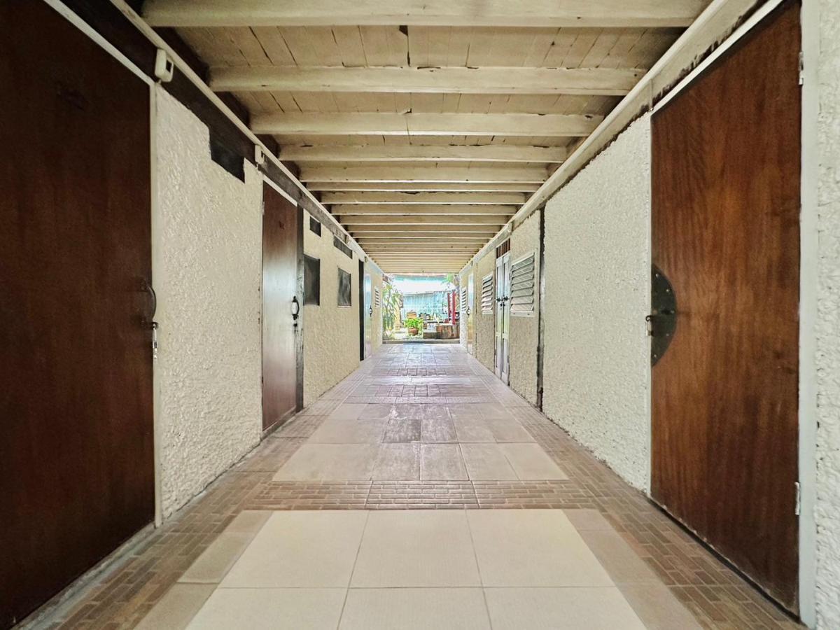 Cozy Nest Cnx Hostel Chiang Mai Bagian luar foto